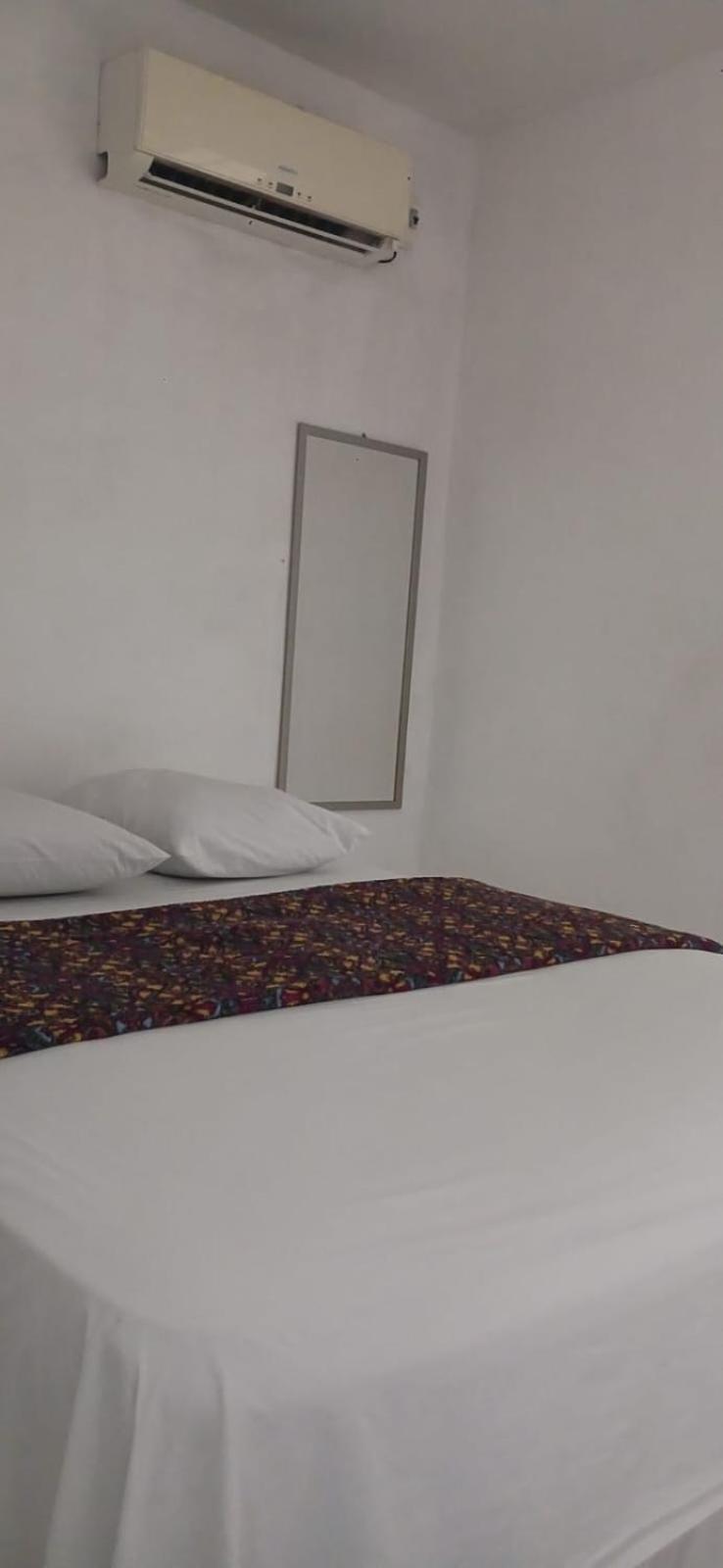 Acacia Hotel Лагуна Екстериор снимка