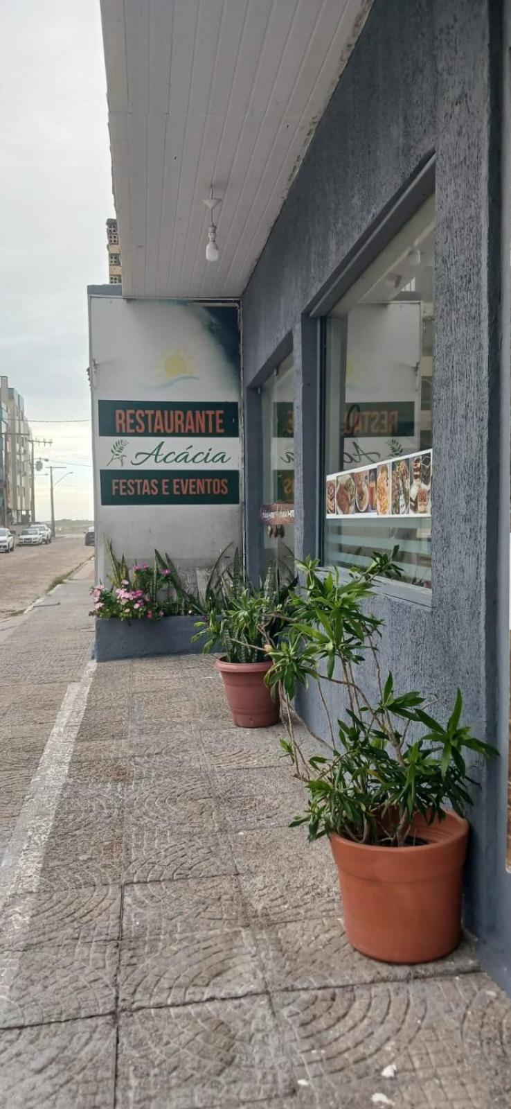 Acacia Hotel Лагуна Екстериор снимка